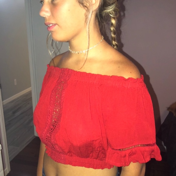 off the shoulder crop top - Picture 5 of 7